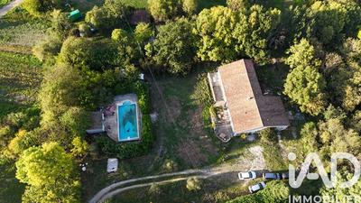 Maison - 143 m² - 6 pièces