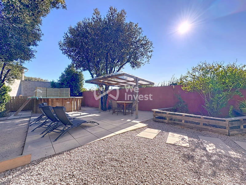 Villa - 258 m² - 10 pièces