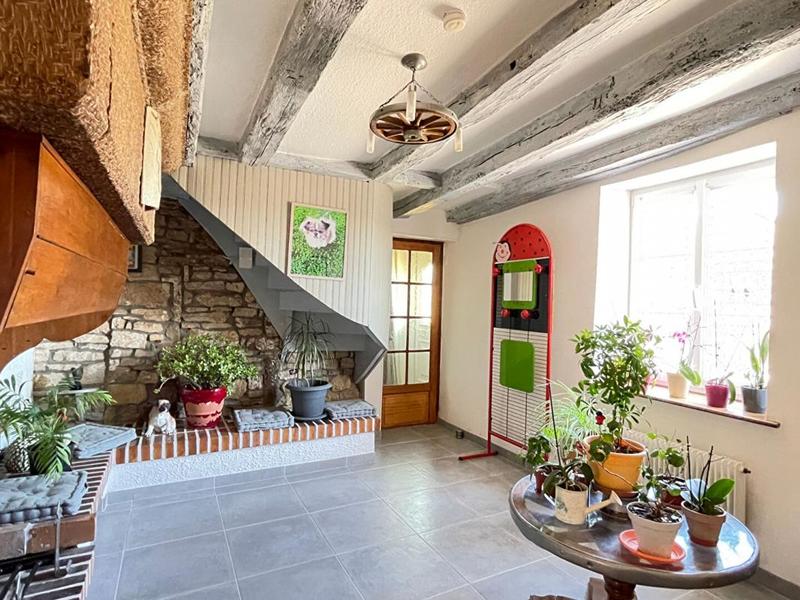 Maison - 212 m² - 8 pièces