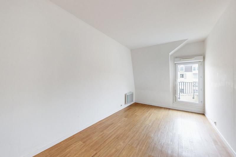 Appartement - 104 m² - 5 pièces