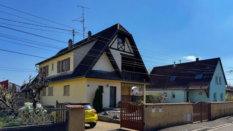 Maison - 181 m² - 9 pièces