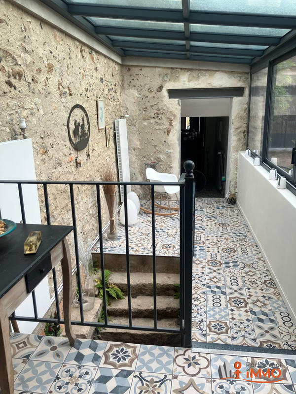 Maison - 301 m² - 8 pièces