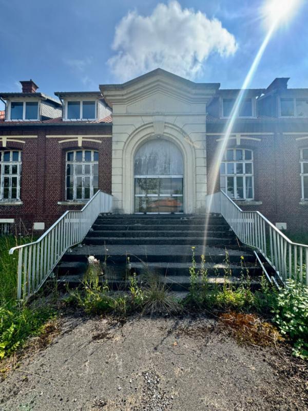 Immeuble - 1 883 m² - 12 pièces