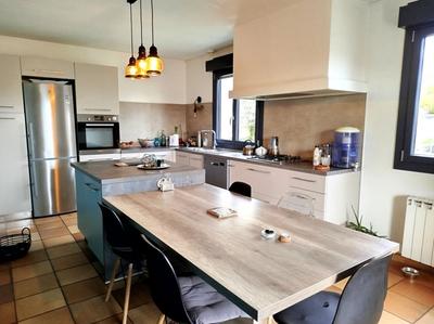 Maison - 170 m² - 7 pièces