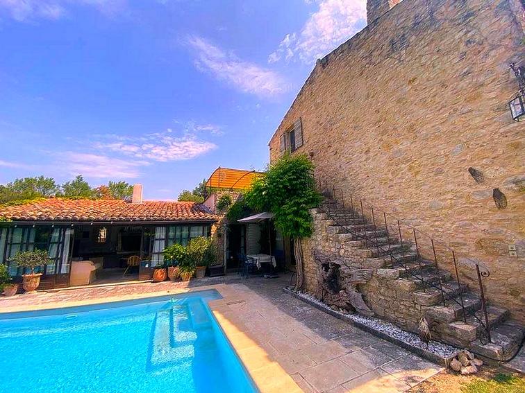 Demeure - 330 m² - 12 pièces