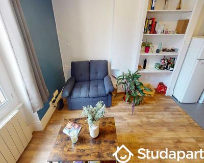 Chambre - 80 m² - 1 pièce