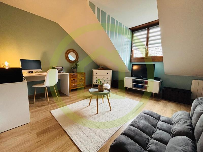 Maison - 217 m² - 8 pièces