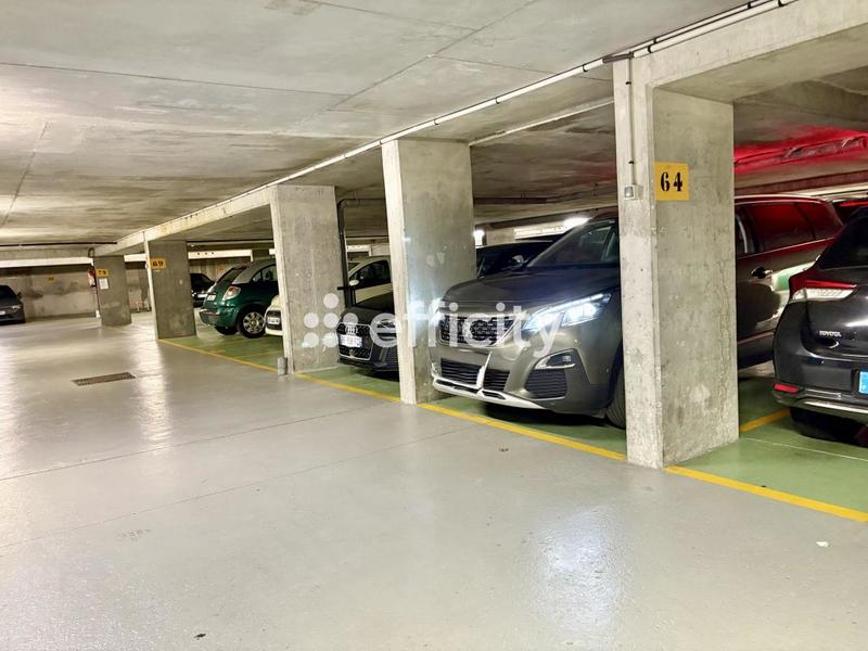 Appartement - 90 m² - 4 pièces