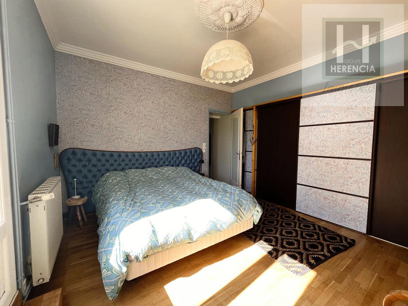 Maison - 170 m² - 7 pièces