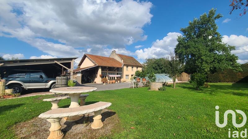 Maison - 365 m² - 12 pièces