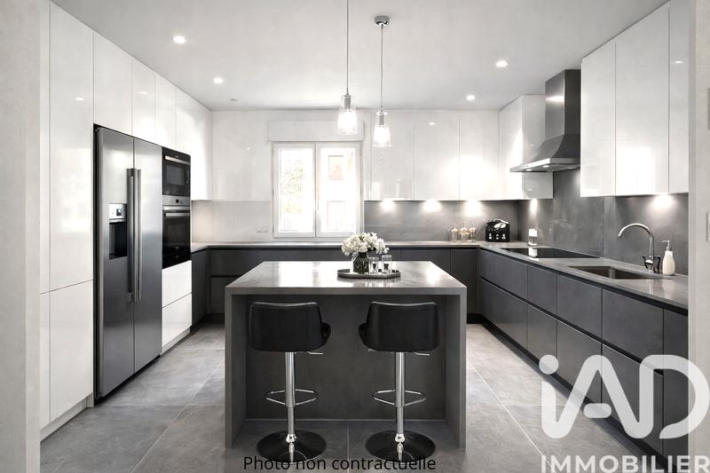 Maison - 141 m² - 6 pièces