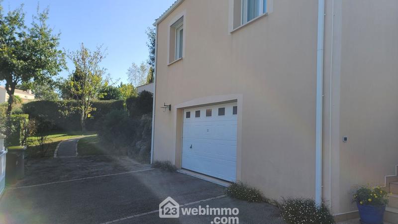 Villa - 204 m² - 8 pièces