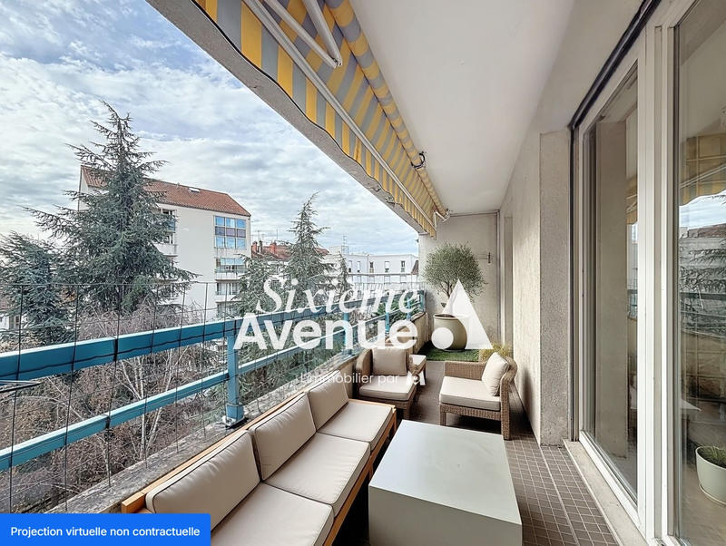 Appartement - 100 m² - 4 pièces