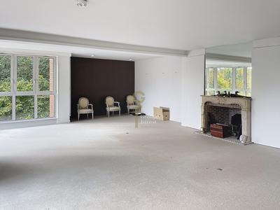 Appartement - 146 m² - 4 pièces