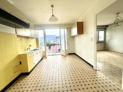 Appartement - 95 m² - 4 pièces