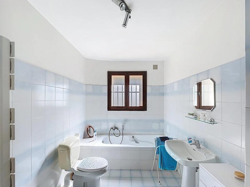 Maison - 160 m² - 2 pièces