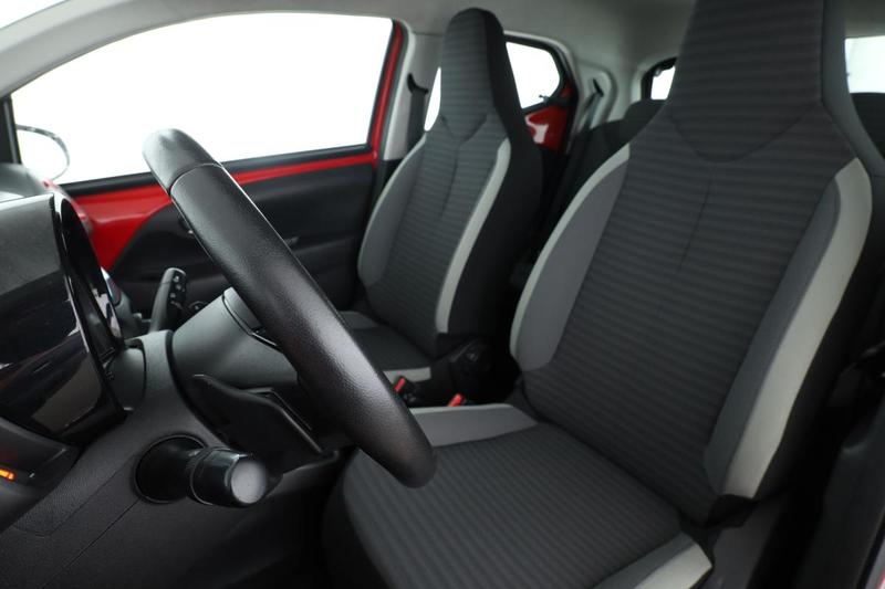 Toyota Aygo 1.0 Vvt-i X-Play X-Shift 5p 72 ch