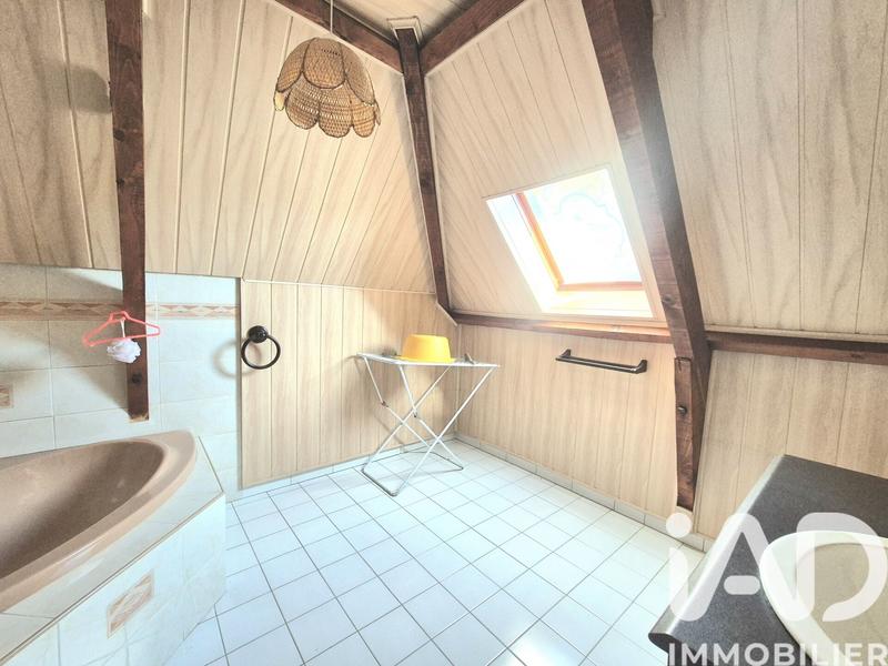 Maison - 137 m² - 6 pièces