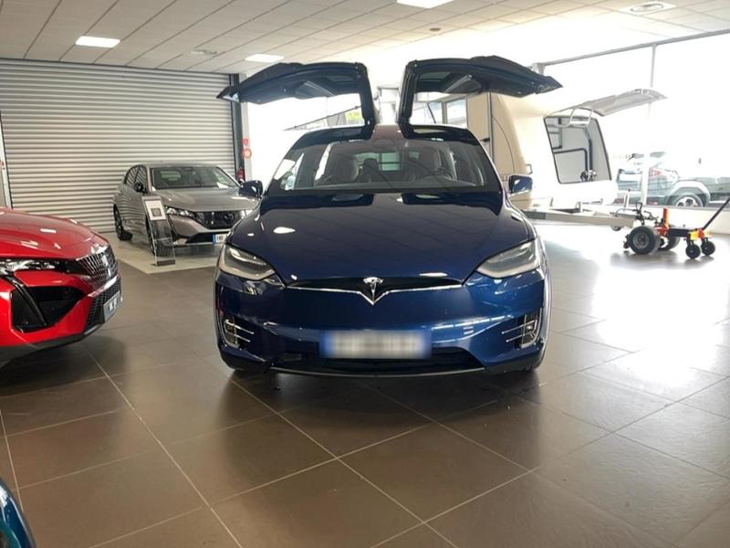 Tesla Model X 6 places 75 kWh Dual Motor