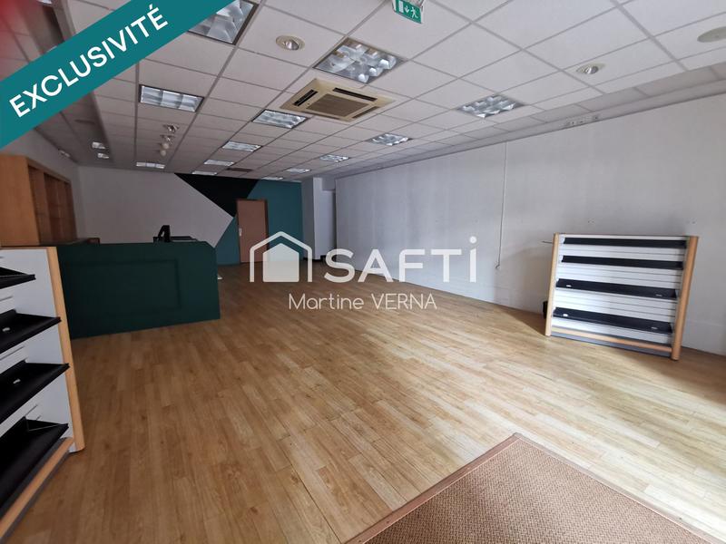 Local commercial - 128 m² - 3 pièces