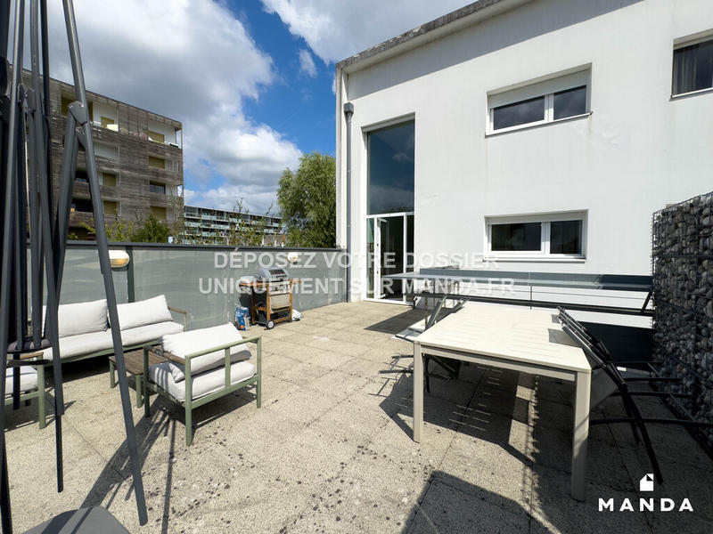 Chambre - 12 m² - 5 pièces