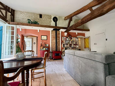 Maison - 197 m² - 7 pièces