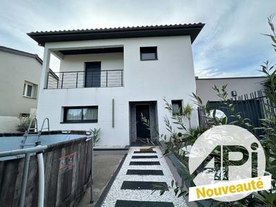 Maison - 115 m² - 5 pièces