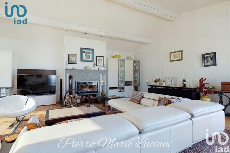 Maison - 185 m² - 6 pièces