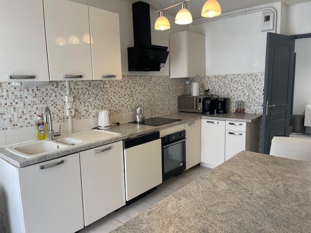 Appartement - 104 m² - 5 pièces