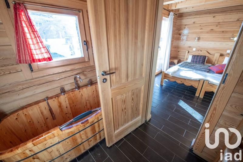 Châlet - 288 m² - 10 pièces