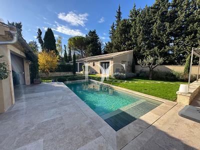 Mas - 164 m² - 5 pièces