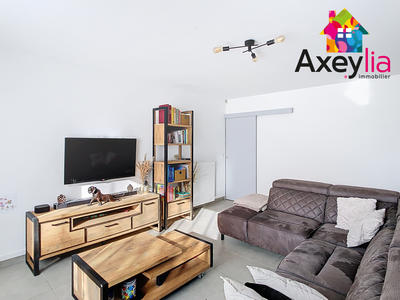 Maison - 102 m² - 5 pièces