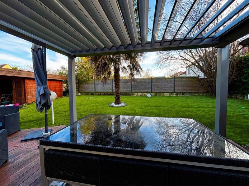 Maison - 170 m² - 7 pièces