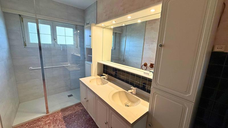 Maison - 94 m² - 4 pièces