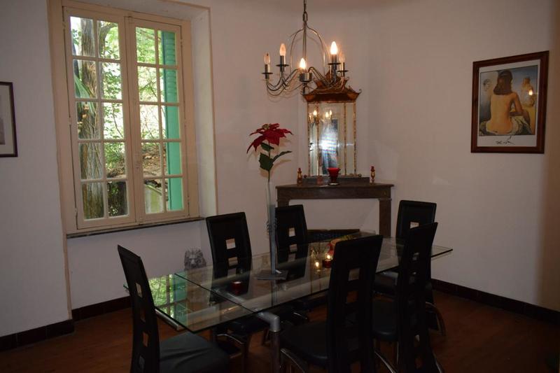 Villa - 141 m² - 9 pièces