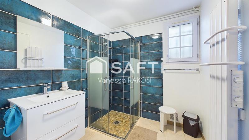 Maison - 360 m² - 8 pièces