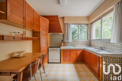 Maison - 216 m² - 5 pièces