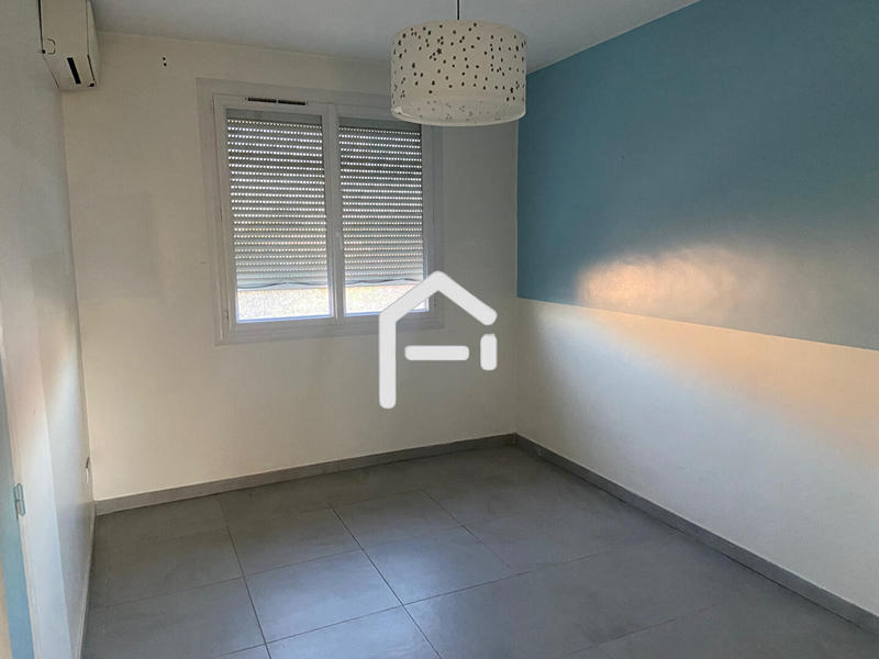 Maison - 258 m² - 8 pièces