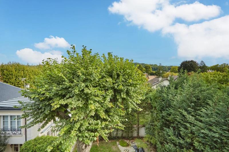 Maison - 400 m² - 10 pièces