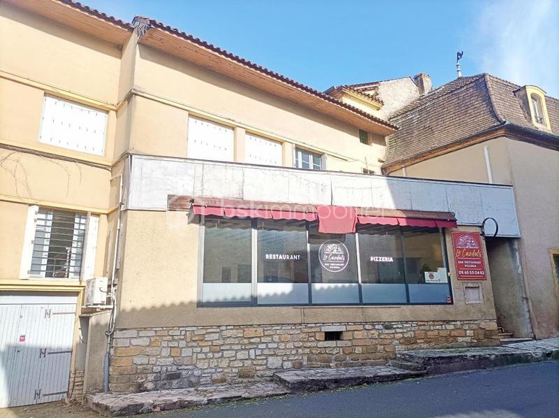 Immeuble - 266 m² - 14 pièces