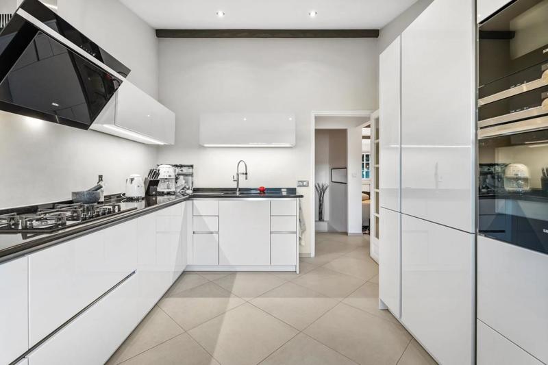 Villa - 107 m² - 6 pièces