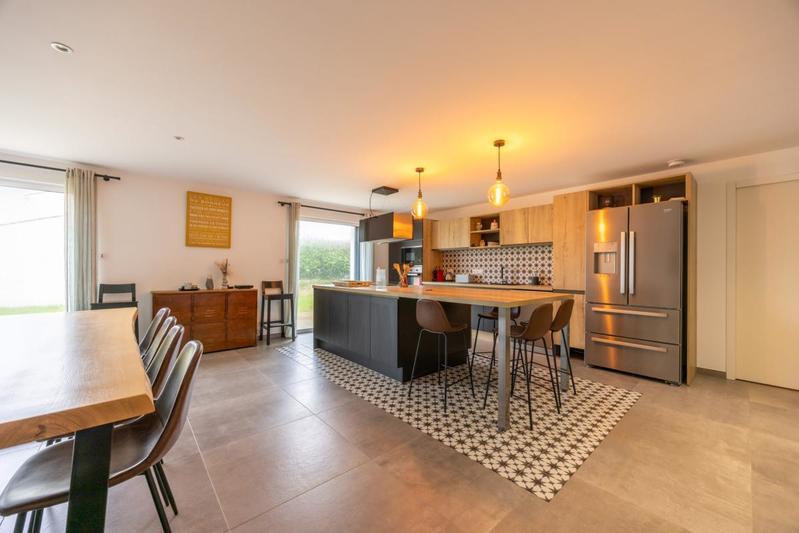 Maison - 165 m² - 6 pièces