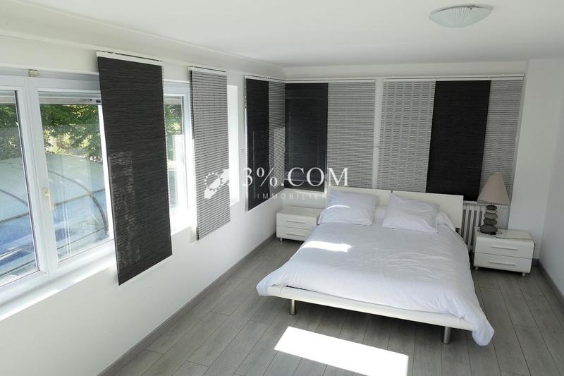 Villa - 195 m² - 8 pièces