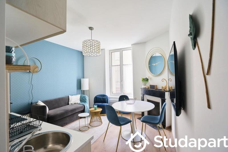 Chambre - 13 m² - 1 pièce