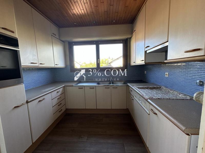 Maison - 200 m² - 8 pièces