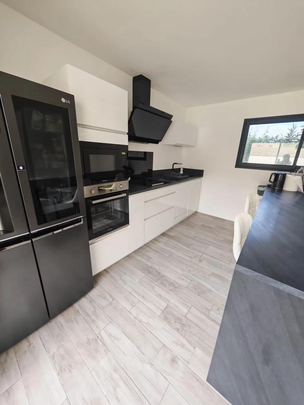 Maison - 99 m² - 5 pièces