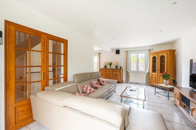 Maison - 123 m² - 6 pièces