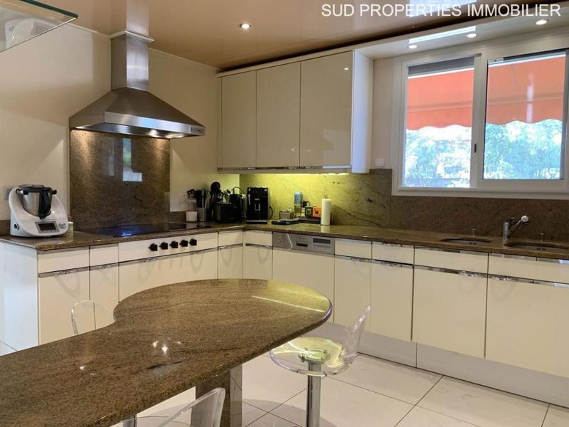 Villa - 300 m² - 7 pièces