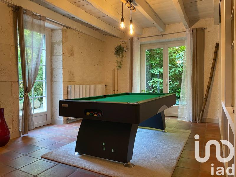 Maison - 230 m² - 7 pièces