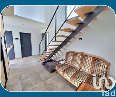 Maison - 175 m² - 10 pièces